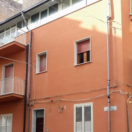 Appartamento In Paese Niscemi Exterior photo